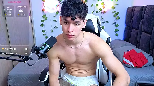 Luke_Muscle 网络视讯表演