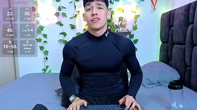 Luke_Muscle: вебкам-шоу