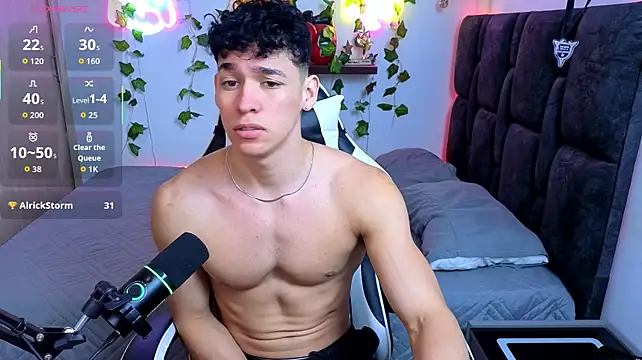 Luke_Muscle: вебкам-шоу