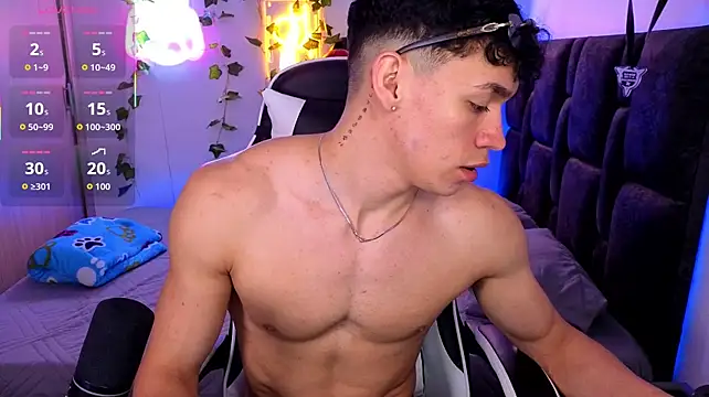 Luke_Muscle Webcamshow
