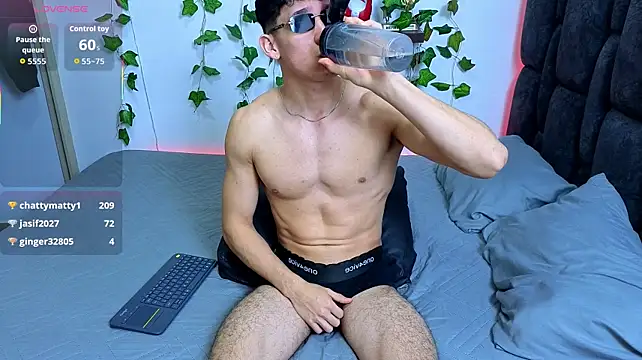 Luke_Muscle Show Webcam