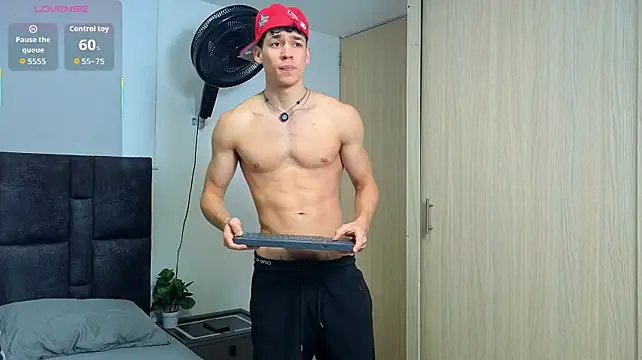 Luke_Muscle ওয়েবক্যাম শো