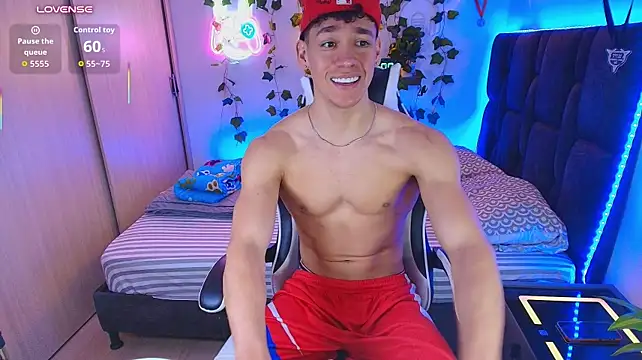 Luke_Muscle Шоу с уебкамера