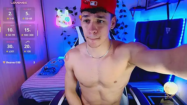 Luke_Muscle Show Webcam