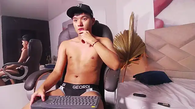IsakGrant Webcam Show