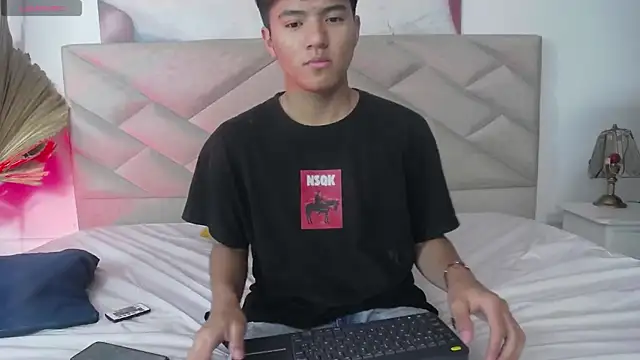 IsakGrant Webcam show