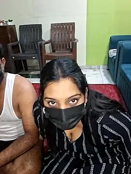 Hornyreshma 网络视讯表演