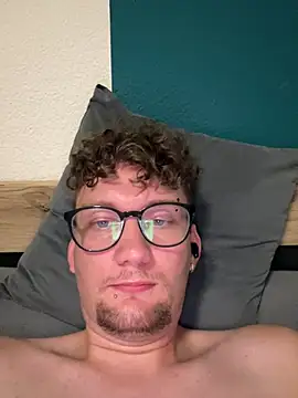 Stefan4513 Pertunjukan Webcam
