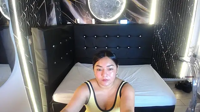 צ'אט XXX בשידור חי של Alejandra_Monroy