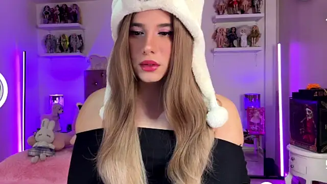 Isa_Pallmer Show in webcam