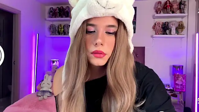 Isa_Pallmer's Webcam Show