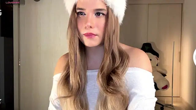Isa_Pallmer Show in webcam