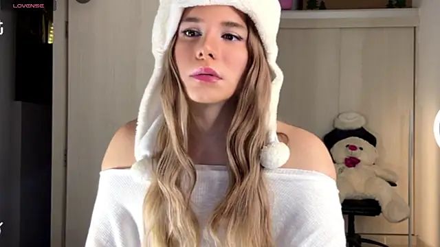 הופעת וובקאם של Isa_Pallmer
