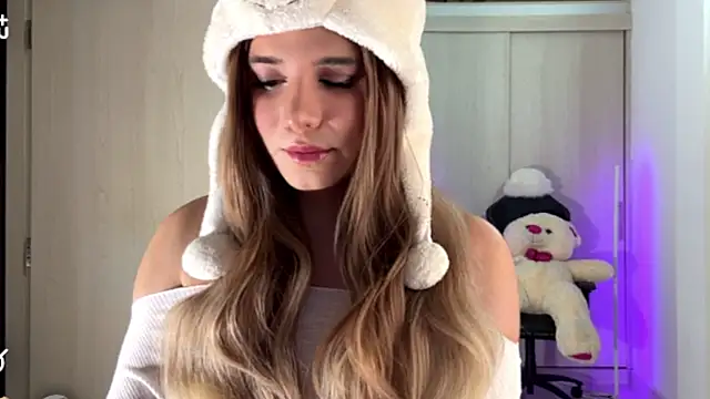 Show modela Isa_Pallmer na web-kameri
