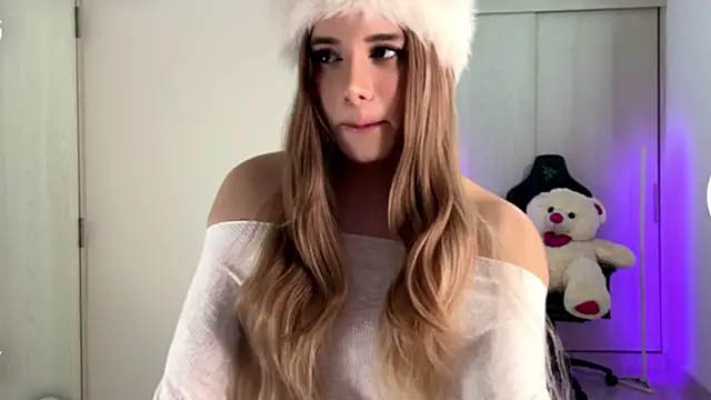 Isa_Pallmer Show in webcam