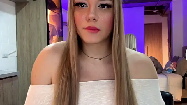 הופעת וובקאם של Isa_Pallmer