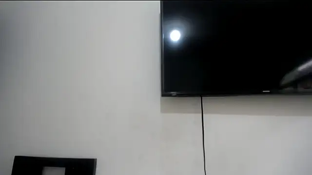 Fox_Loves Adlı Modelin Canlı Sohbet Odası