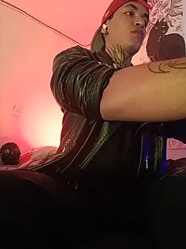 AlecBanne_ Show in webcam