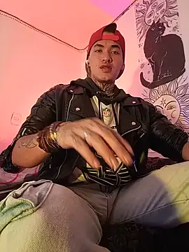 AlecBanne_ Show in webcam