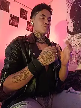 AlecBanne_ Show Webcam