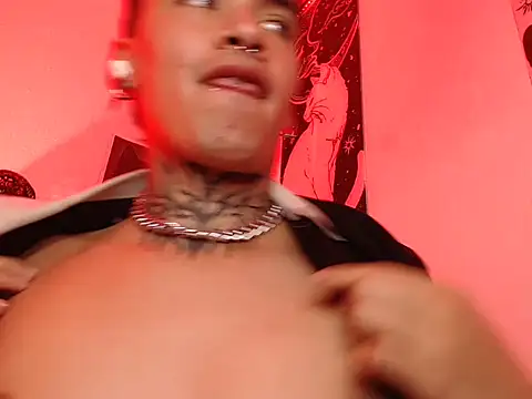 AlecBanne_ Show in webcam