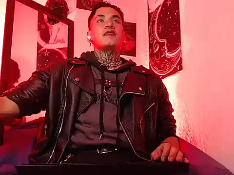 Show modela AlecBanne_ na web-kameri