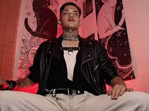 AlecBanne_ Show in webcam