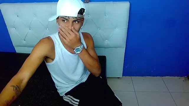 Angel_foxc13 webcam show