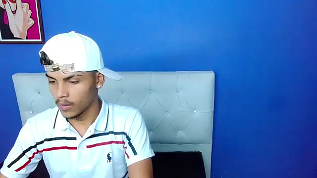 Angel_foxc13's Webcam Show