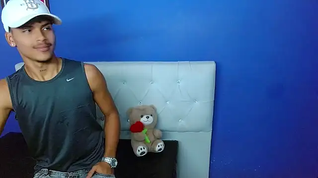 Angel_foxc13 – Kamerová šou