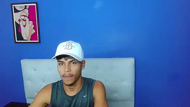 Angel_foxc13's Webcam Show
