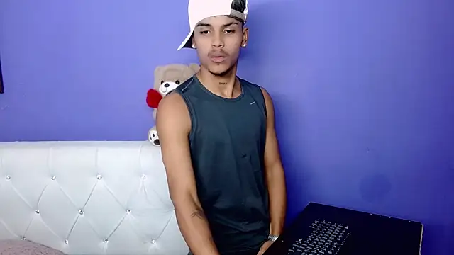 Angel_foxc13 Show Webcam