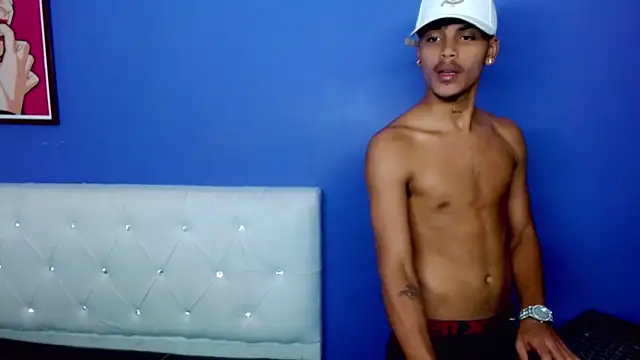 Show de Angel_foxc13 na webcam