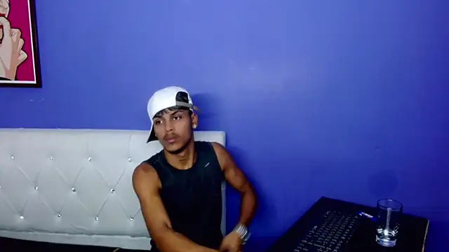 Pokazy przed kamerką – Angel_foxc13
