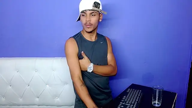 Angel_foxc13 Webcam show
