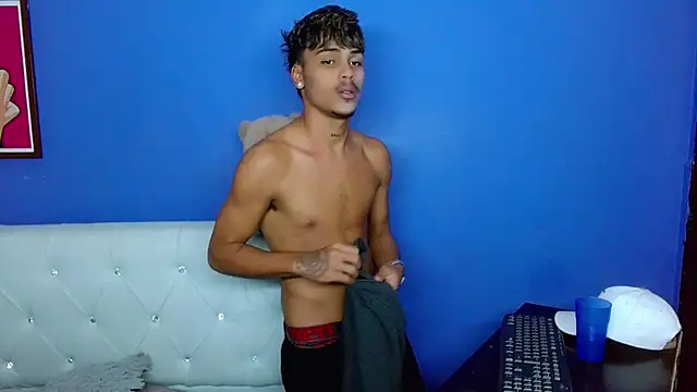 Angel_foxc13 Webcam show