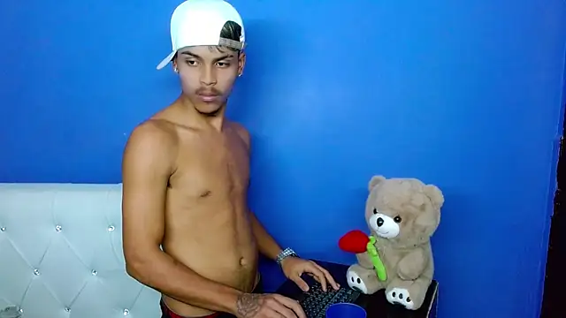 Angel_foxc13 – webcam-show