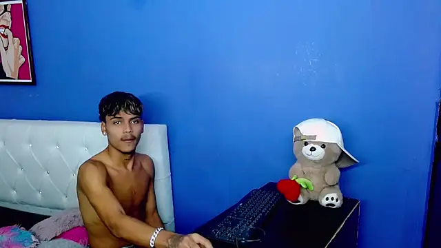 Show de Angel_foxc13 na webcam