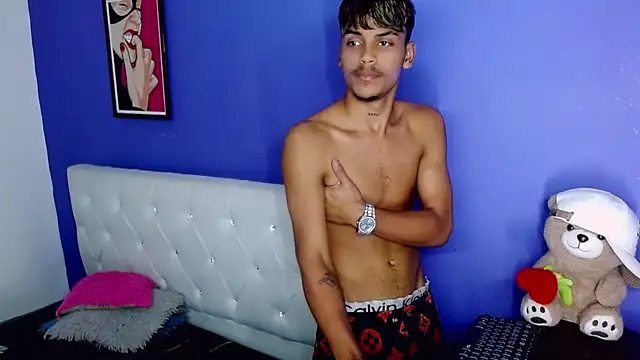 Angel_foxc13 Webcam show