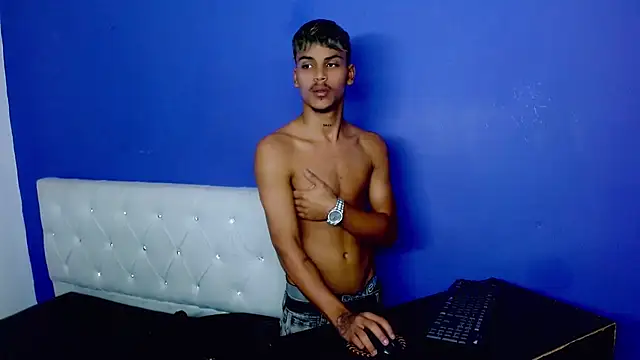 Angel_foxc13 Pertunjukan Webcam