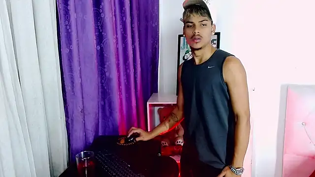 عرض كام Angel_foxc13