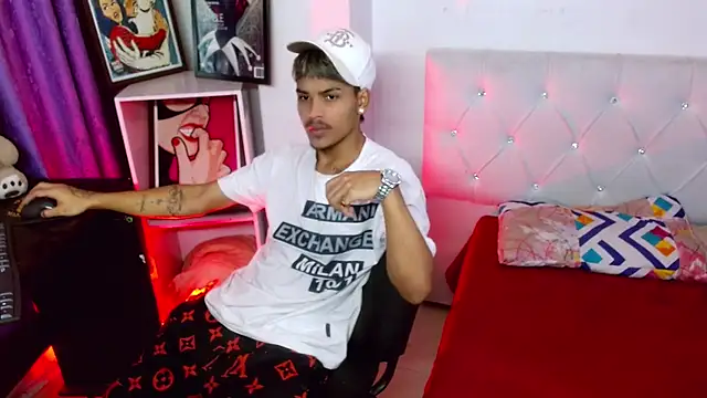 Angel_foxc13 Webcam show