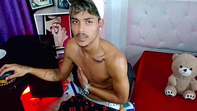 Angel_foxc13 Show in webcam