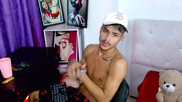 Angel_foxc13 Adlı Modelin Web Kamerası Şovu