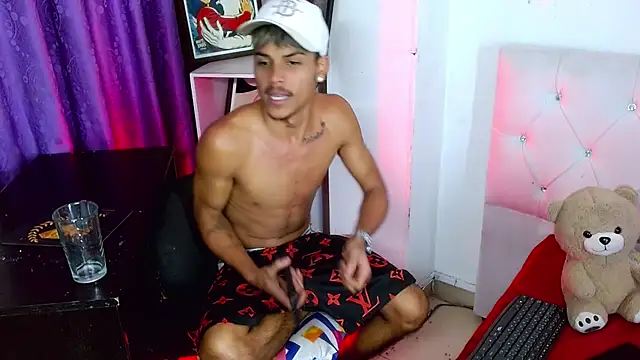 Show de Angel_foxc13 na webcam