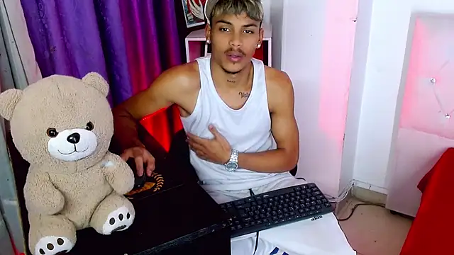 Angel_foxc13 – webcam-show