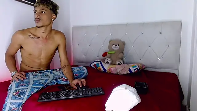 عرض كام Angel_foxc13