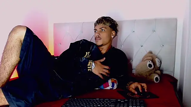 Angel_foxc13 Pertunjukan Webcam