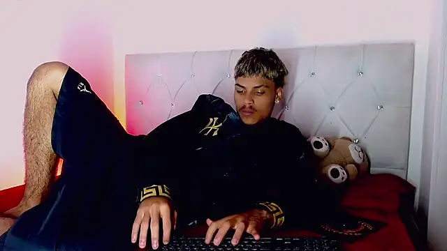 Angel_foxc13 Show Webcam