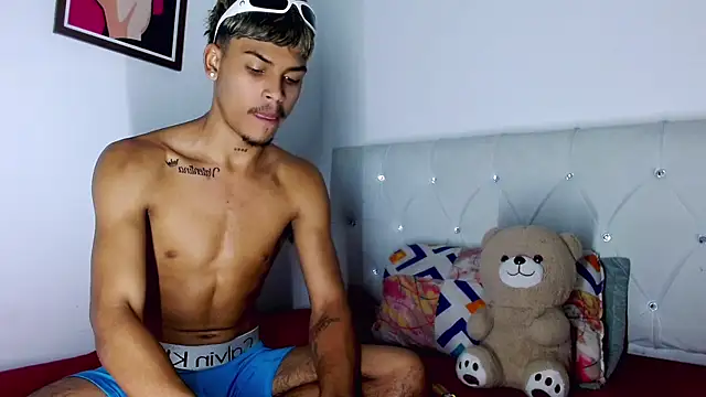 Angel_foxc13 网络视讯表演